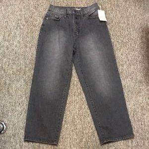 Brand: Universal Thread; Color: Black/Gray; Size: 0S